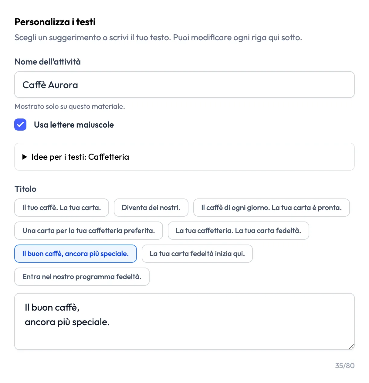 Titoli suggeriti per una caffetteria nell'editor di stampa di FaveCard, sopra il campo del titolo modificabile, con il nome Caffè Aurora