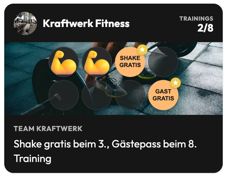 Treuekarte von Kraftwerk Fitness mit 2 von 8 Trainings: SHAKE GRATIS beim 3. Stempel, GAST GRATIS beim 8., dazu der Satz „Shake gratis beim 3., Gästepass beim 8. Training“