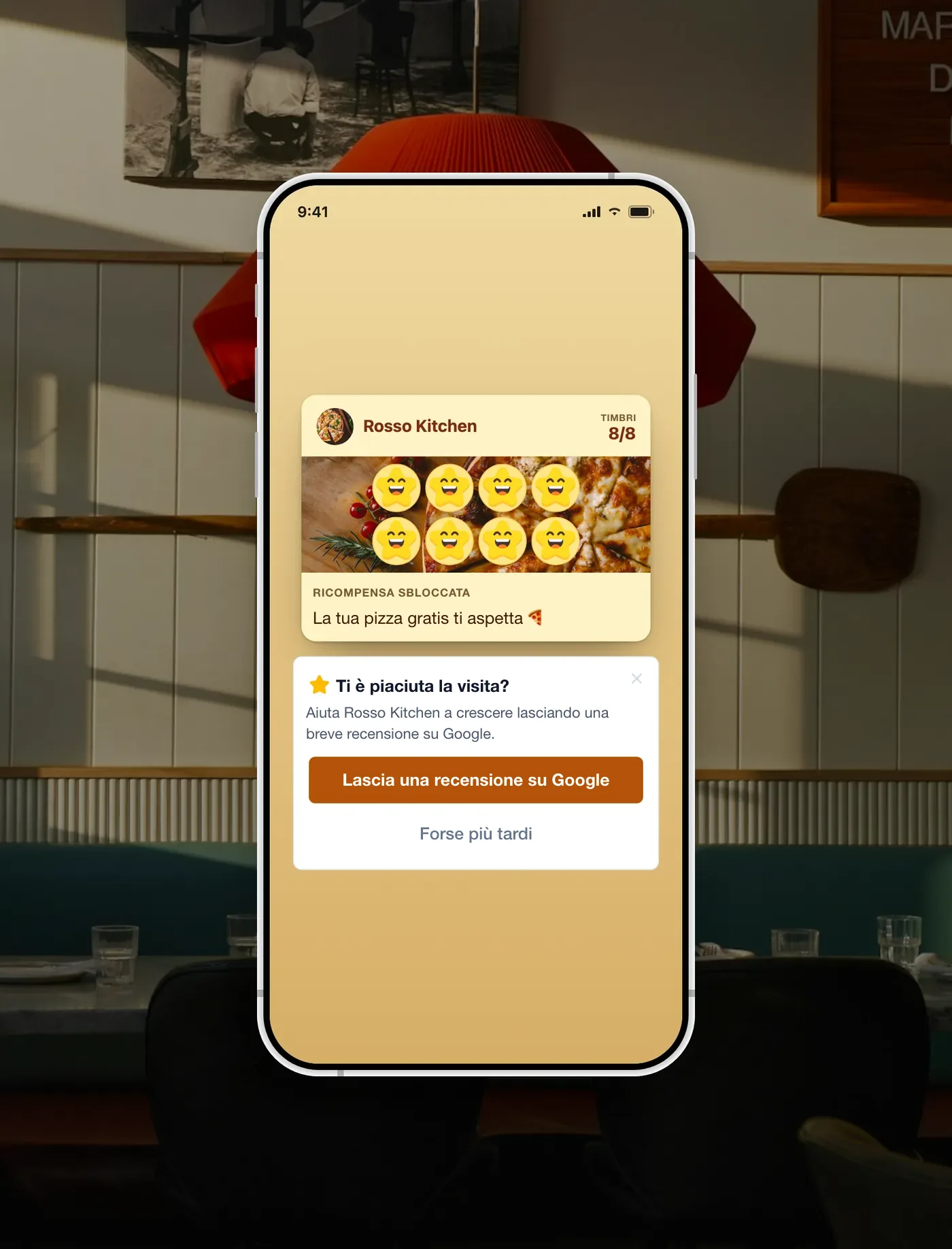 Una carta FaveCard su un telefono da Rosso Kitchen con una ricompensa sbloccata e un invito con un tap a lasciare una recensione su Google.