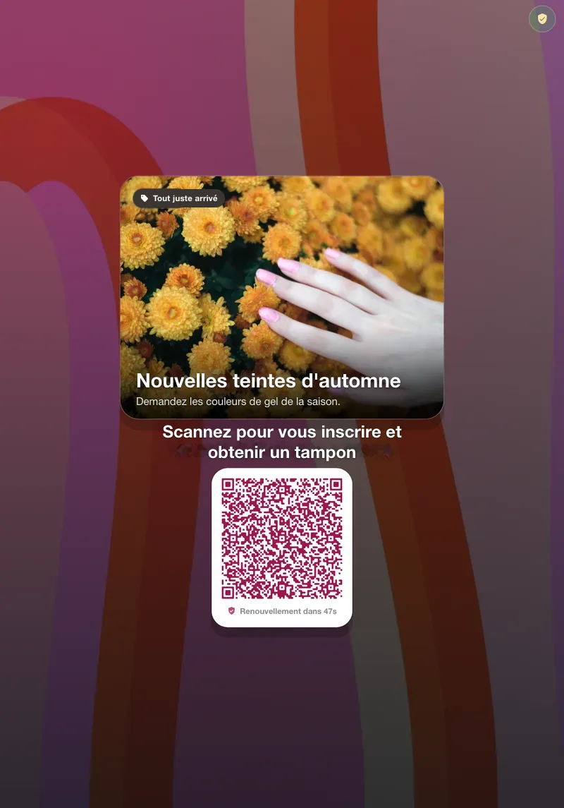 Borne FaveCard sur un iPad en portrait : une promo ongles « New autumn shades » au-dessus du titre « Scan to join & get a stamp » et d’un QR code, sur un fond rose à rayures ondulées.